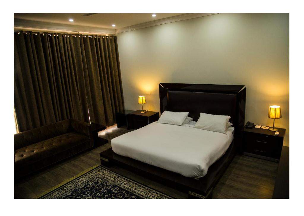 kinara Hotel room prices